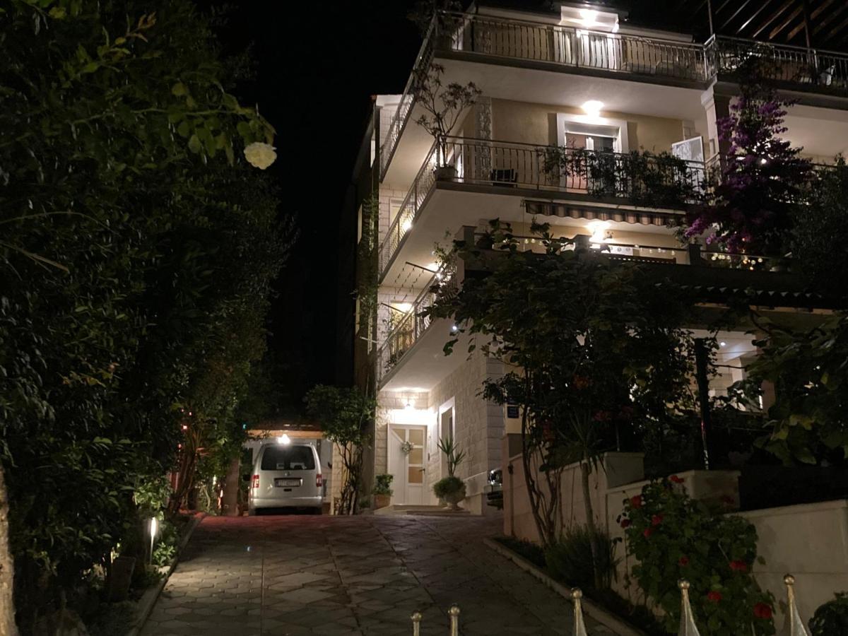 Guest House Adria Dugi Rat Εξωτερικό φωτογραφία