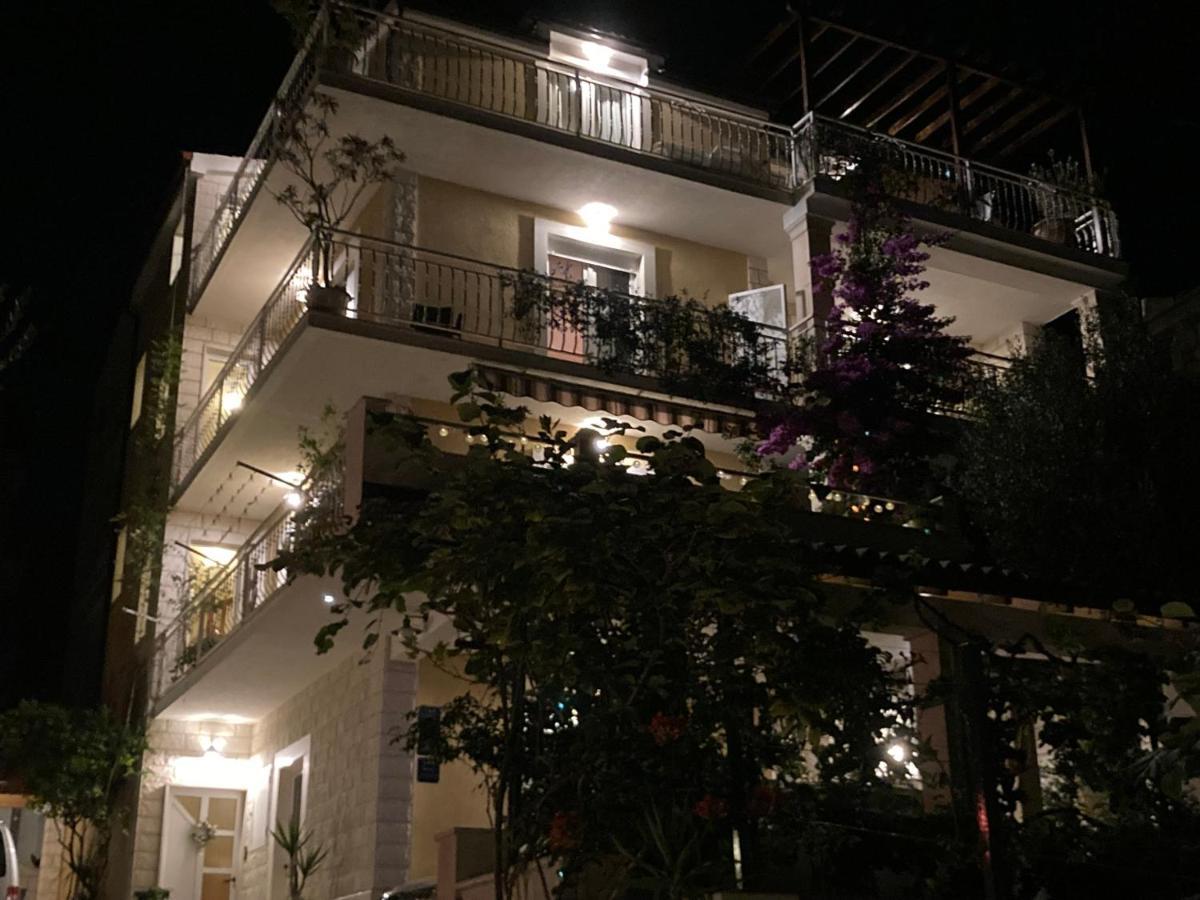 Guest House Adria Dugi Rat Εξωτερικό φωτογραφία