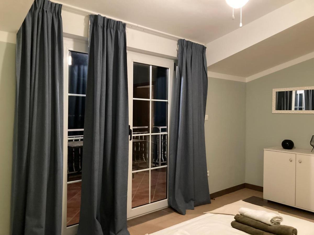 Guest House Adria Dugi Rat Εξωτερικό φωτογραφία