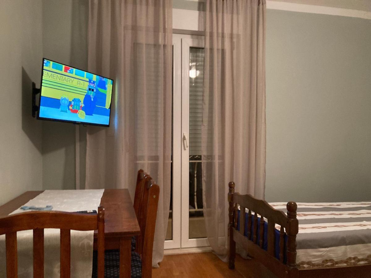 Guest House Adria Dugi Rat Εξωτερικό φωτογραφία