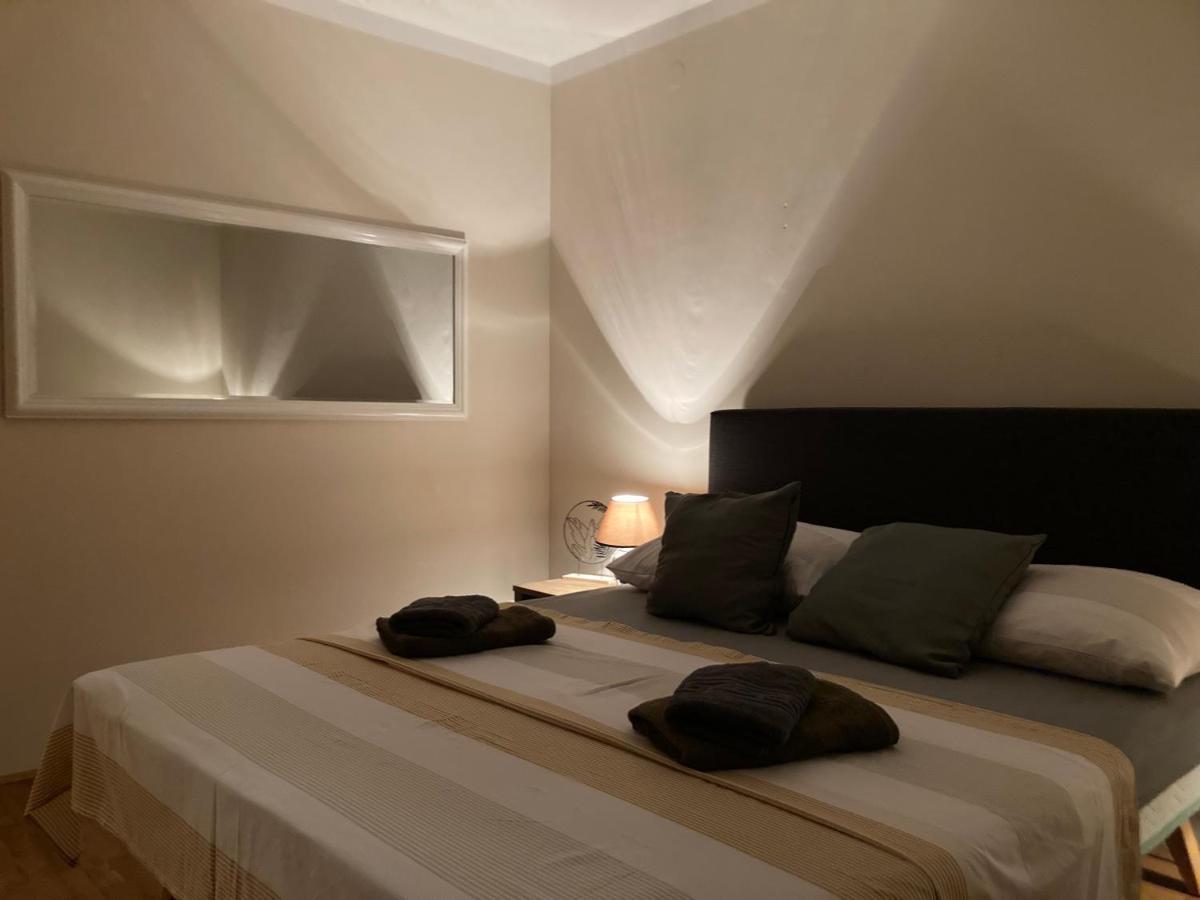Guest House Adria Dugi Rat Εξωτερικό φωτογραφία