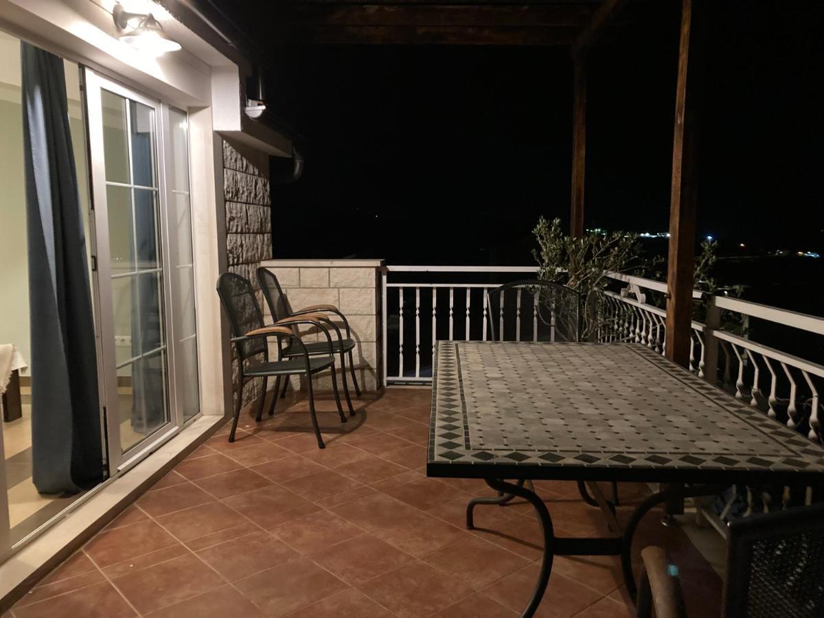 Guest House Adria Dugi Rat Εξωτερικό φωτογραφία