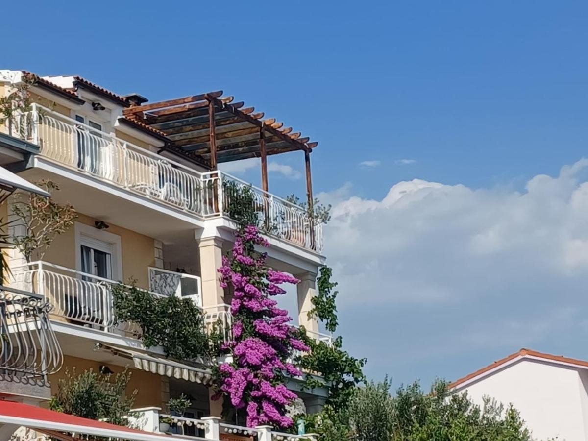 Guest House Adria Dugi Rat Εξωτερικό φωτογραφία