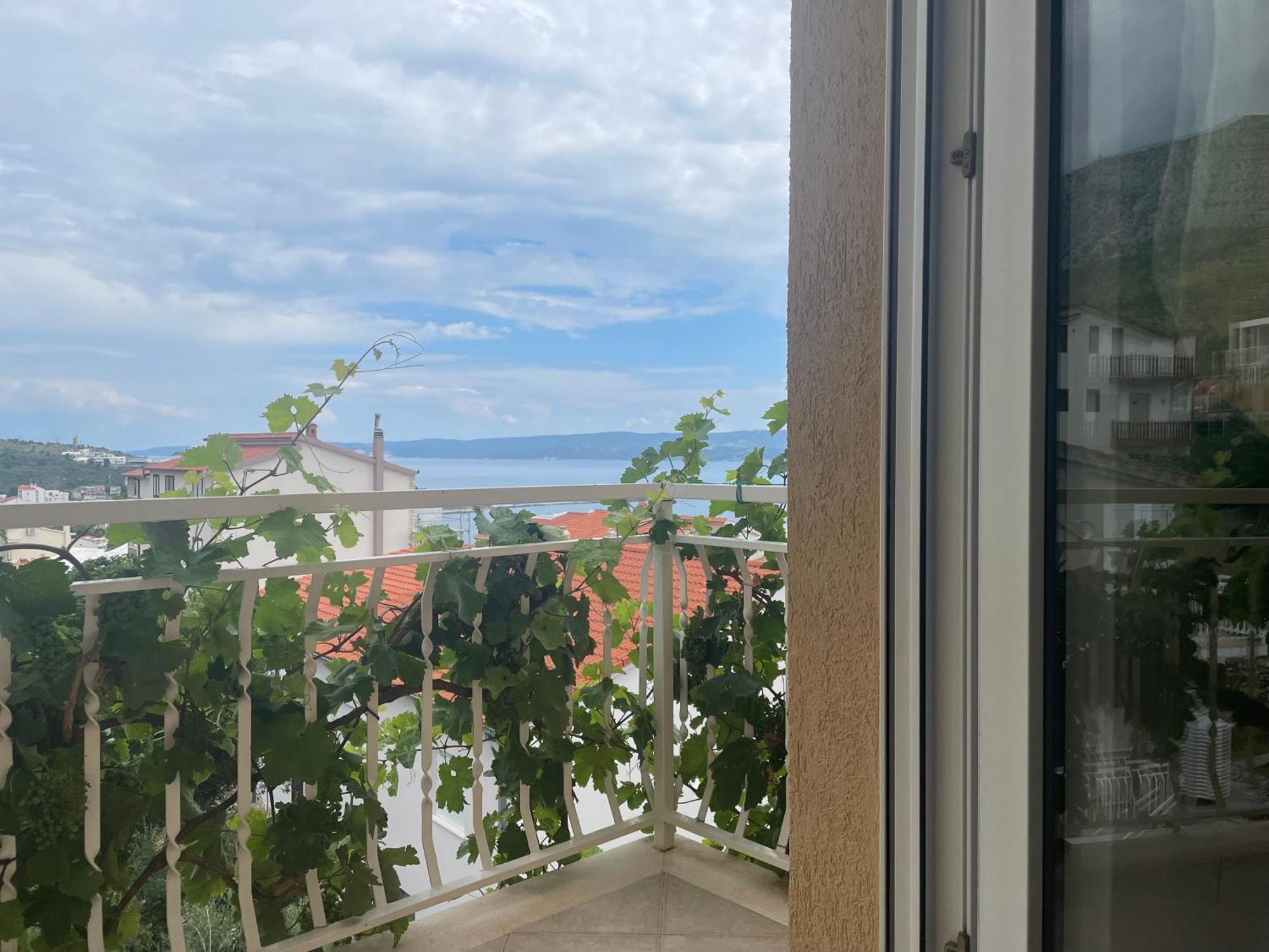 Guest House Adria Dugi Rat Εξωτερικό φωτογραφία