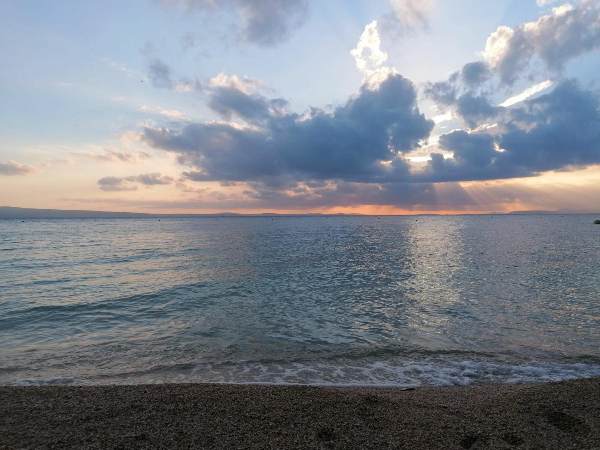 Guest House Adria Dugi Rat Εξωτερικό φωτογραφία