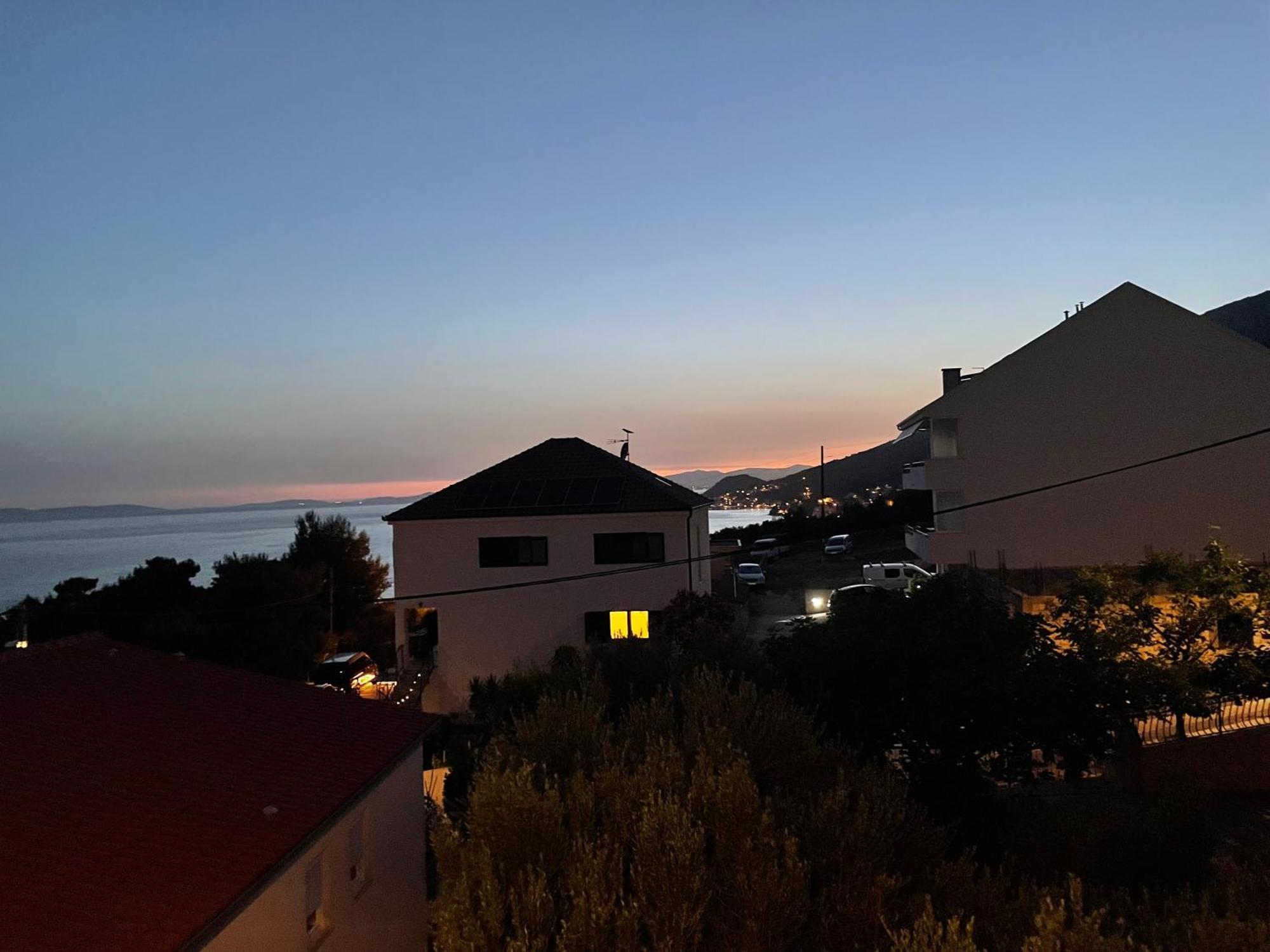 Guest House Adria Dugi Rat Εξωτερικό φωτογραφία