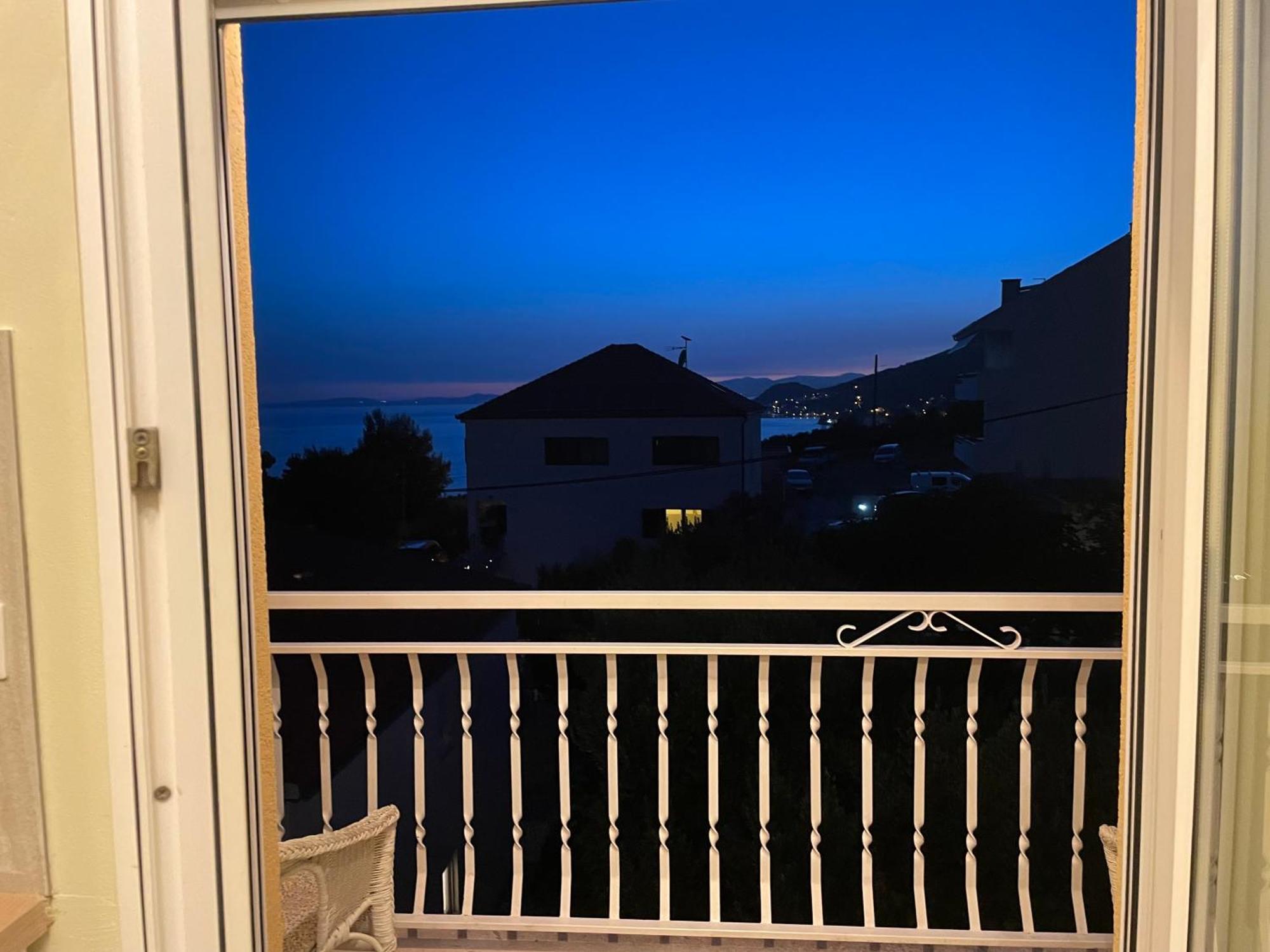 Guest House Adria Dugi Rat Εξωτερικό φωτογραφία