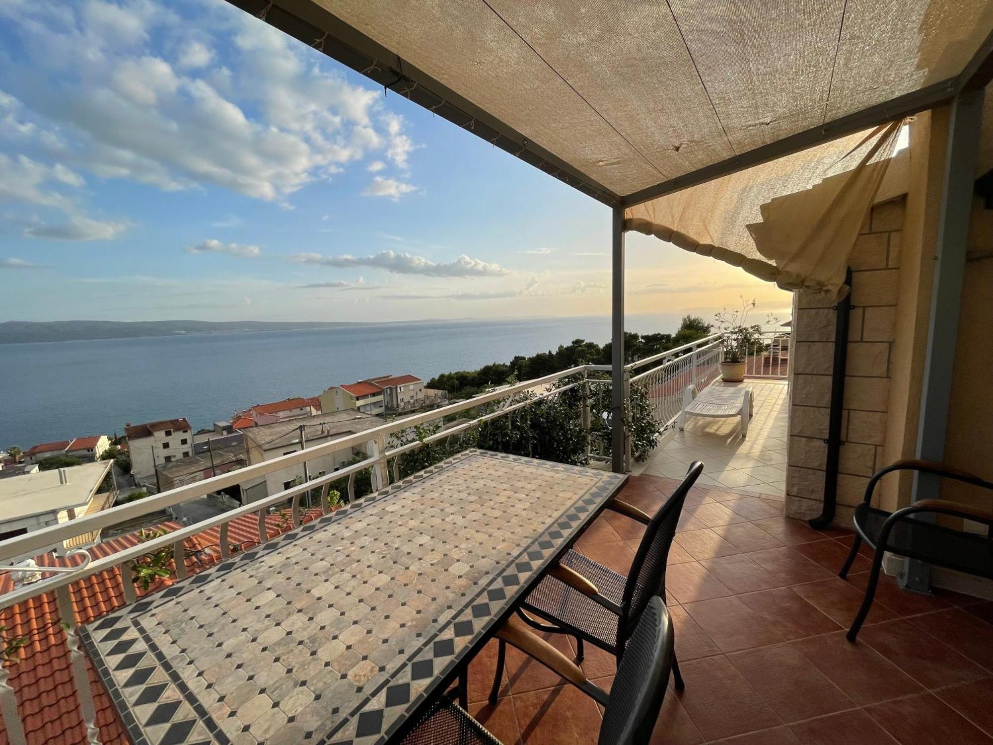 Guest House Adria Dugi Rat Εξωτερικό φωτογραφία