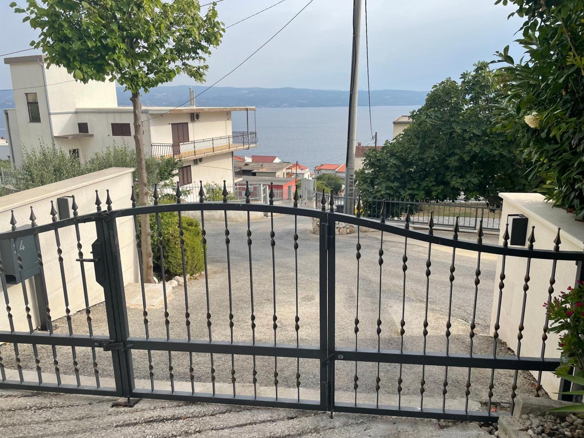 Guest House Adria Dugi Rat Εξωτερικό φωτογραφία